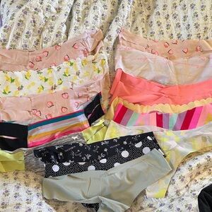 15 Victoria’s Secret Lot of Seamless Thong Panties 12 pairs Medium 3 pairs Large